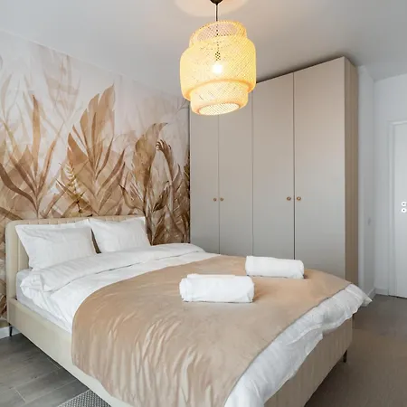 Spacious 407 Apartment