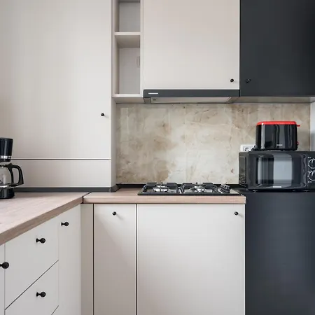 Апартаменты Spacious 407 *