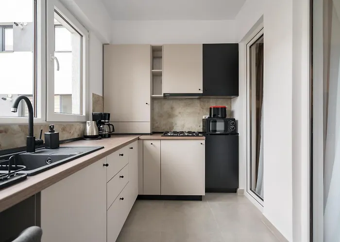 Spacious 407 Apartment