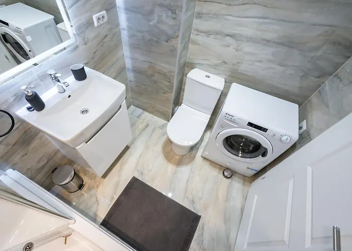 Spacious 407 Apartment Bucharest